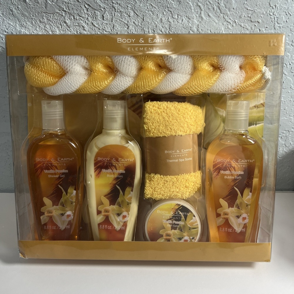 BODY & EARTH Spa Gift Set for Women - Luxurious 5 Pcs Bath and‎ Body Gift...